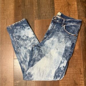 Abercrombie & Fitch‎ Acid Wash Straight Leg Jean